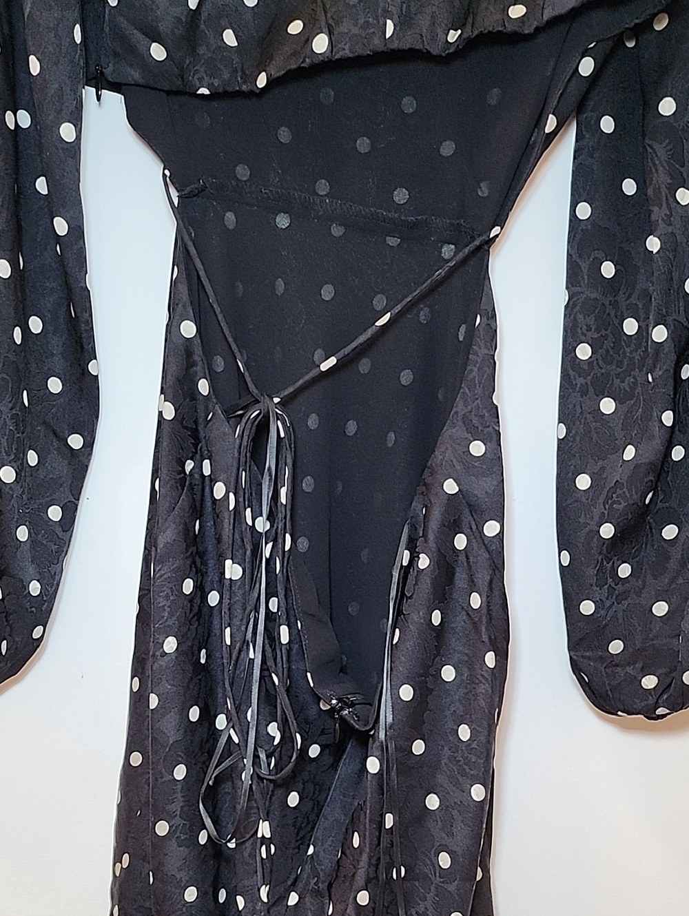 ASTR the Label Women's Quinn Polka-Dot Cutout Maxi Dress Size Meduim - Picture 4 of 16